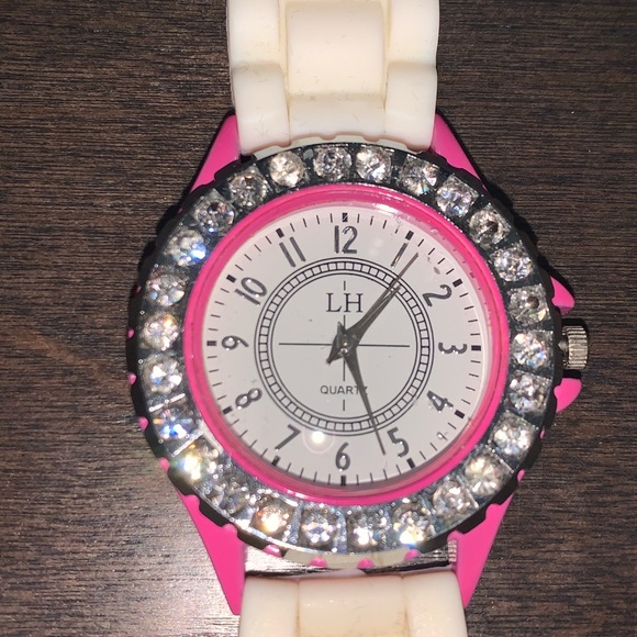 White and Pink watch - Picture 2 of 3